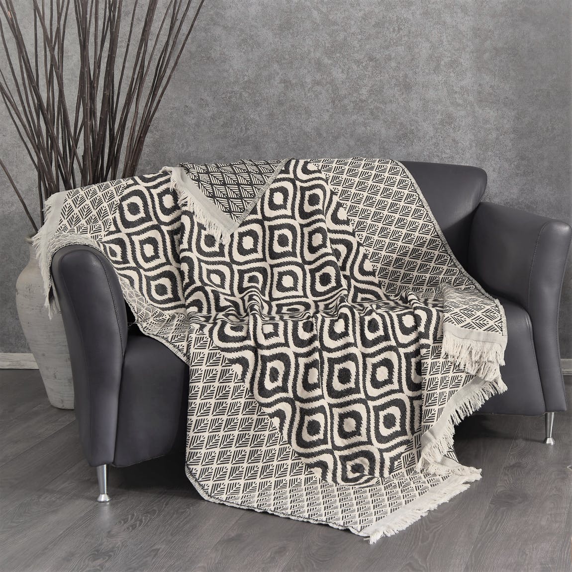 PATARA COTTON THROW | ANTHRACITE ON NATURAL | 130X175